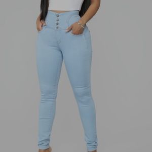 ❌️SOLD❌️: Watch Me Walk Super High Waisted Skinny Jeans